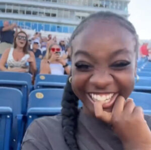 2025-08-18-05-36-29-1755495389425