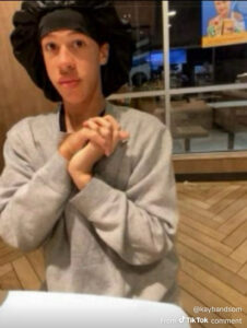 2026-03-26-10-45-22-1774565122964